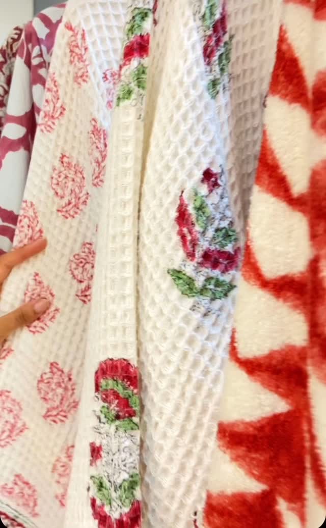 Bath linens?!
We got you covered ✨
You say it, we make it.
DM to know more 💌
