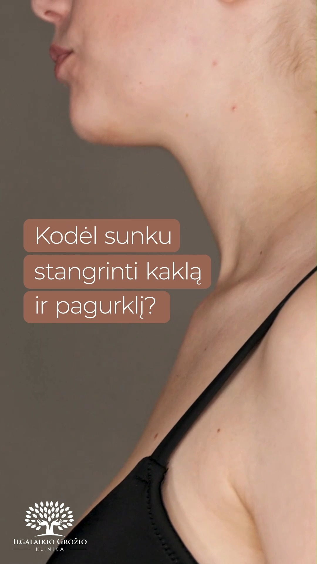 Kaklo ir pasmakrės odos glebimą, kurio metu neretai formuojasi dvigubas pagurklis, gali lemti kelios priežastys:
🔹natūraliai plona kaklo oda greičiau praranda stangrumą.
🔹darbas prie kompiuterio ar telefono skatina odos suglebimą („tech neck“).
🔹kraujotakos stoka kaklo srityje lėtina odos atsinaujinimą.
🔹kaklo ir pasmakrės odai neskiriama reikalinga kasdienė priežiūra.
🔹ilgainiui silpsta kaklo raumuo („platyzma“).
Mūsų sprendimas – saugi, neinvazinė HIFU ULTRACELL Q+ aparatinė procedūra: kurso rezultatai gali prilygti plastinei chirurgijai, tačiau nereikalingas gijimo laikotarpis.
Registruokitės pokyčiams:
📞 Telefonu: +370 670 14491
➡ Internetu: @ilgalaikio_grozio_klinika Treatwell programėlėje
💬 Asmenine žinute
🗺 Kaune, Savanorių pr. 139
#Kaunas #grozis #groziosalonas #ilgalaikisgrozis #HIFU #odosstangrinimas #veidokonturavimas #pagurkliomazinimas