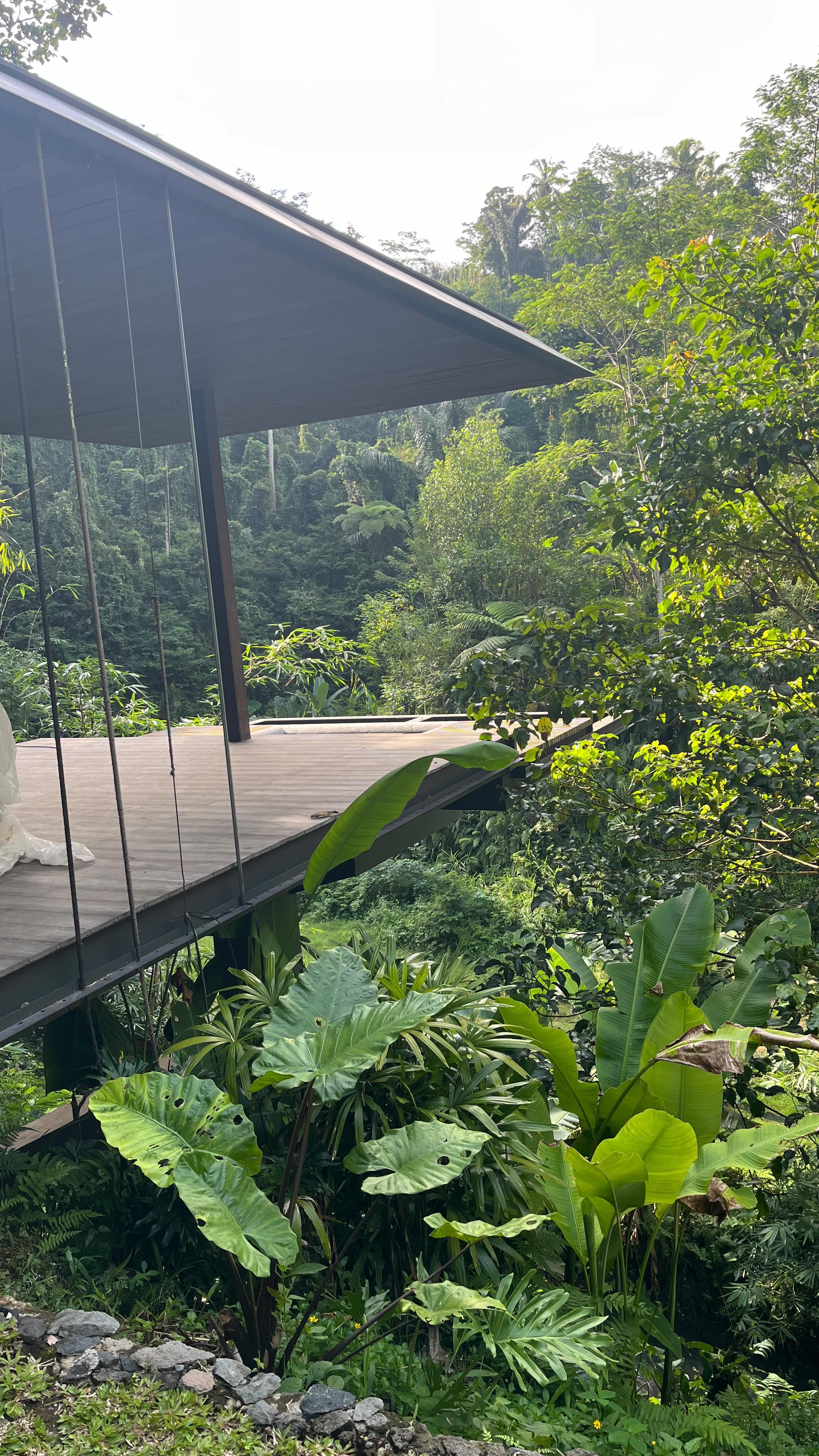 The tranquil jungle setting of Sebatu private residence
#baliwellness #pbmbali #buildingdreamvillasinbali #balidreamvillas #constructioninbali #baliquantitysurveying #baliconstruction #buildinginindonesia #buildconsultancyinindonesia #balivilladesign #livinginbali #projectmanagementindonesia #baliprojectmanagement #resortsandvillasinbali