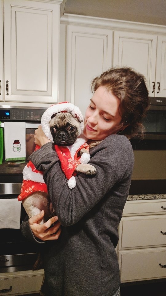 Pantry refresh in progress ✨
I love the look of a matchy matchy decanted pantry but not everybody has time for that! It's totally fine to have a simple, contained, & labeled pantry as long as it creates a flow that will be easy and sustainable to you!
#pantryorganization #organizersofinstagram #organizinginspiration #simpleorganization #realhouse #sustainability