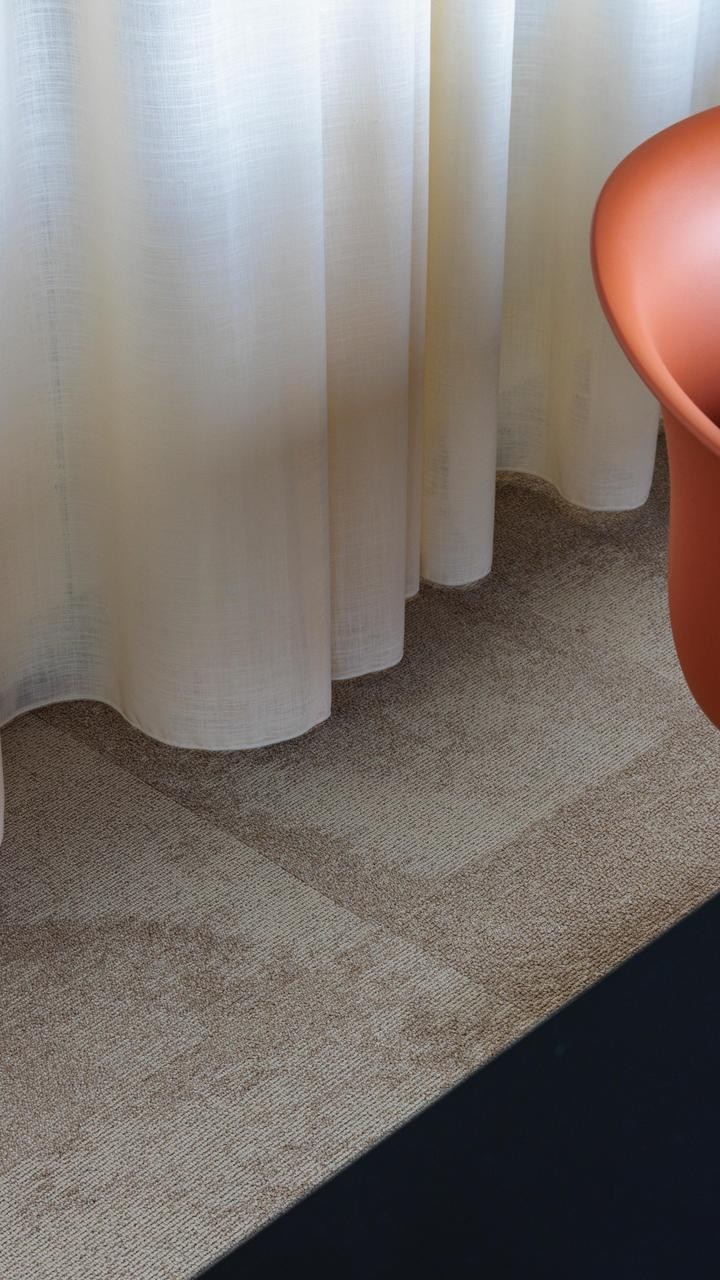 BC•ATELIERS - OFFICE 📸
..............….……….…......................................
. AKESA - Office - 600m2
. Aménagement complet d’un espace de travail
. Plans et circulation, meubles sur mesures
. Sélection des matériaux, mobilier détails et finitions
.
@andtradition @guillaumegrassetphotography @nv.gallery @elitisfrance @marazziceramiche @knoll @punt_mobles @o_luce @bralco_office @farrowandball
©️@bc.ateliers 📷 @guillaumegrassetphotography
.
.
.
#work #workplace #architectureinterieure #art #terracotta #blue #andtradition #office #officedesign #photoshoot #photoofthedays #architecture #design #light #shooting #leather #camel #interiordesign #wood #vintage #tartan #picoftheday #carpet #iglyon #igdecor #bureau #architectureinterieure #espacedetravail
#architecturelovers #bcateliers