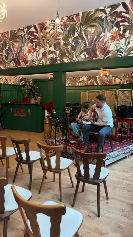 Live Music @ the Sombrero Latino
@meon__music makin‘ it häppen!