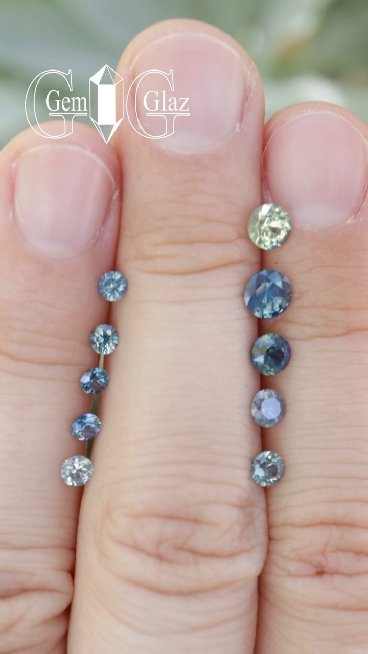 Saphirs d’Auvergne, sélection de ronds brillants de diamètres 3 mm à 5 mm 💎
Pour plus d’informations, n’hésitez pas à nous contacter !
Toutes les pierres présentées ici sont disponibles sur la boutique en ligne ☁️
#💎💎💎
#saphir #rondbrillant #naturalsapphire #frenchsapphire #saphirdauvergne #saphirauvergne #saphirfrançais #auvergne #auvergnesapphire #ethicalgemstones #ethicalgems #pierresethiques #pierresfrançaises #joaillerie #joailliercreateur #naturalgemstone #naturalgems #lapidaryartist #lapidarysale #lapidaryart #lapidaryjewelry #lapidarywork #gemstonesjewelry #gemsandminerals #minetomarket