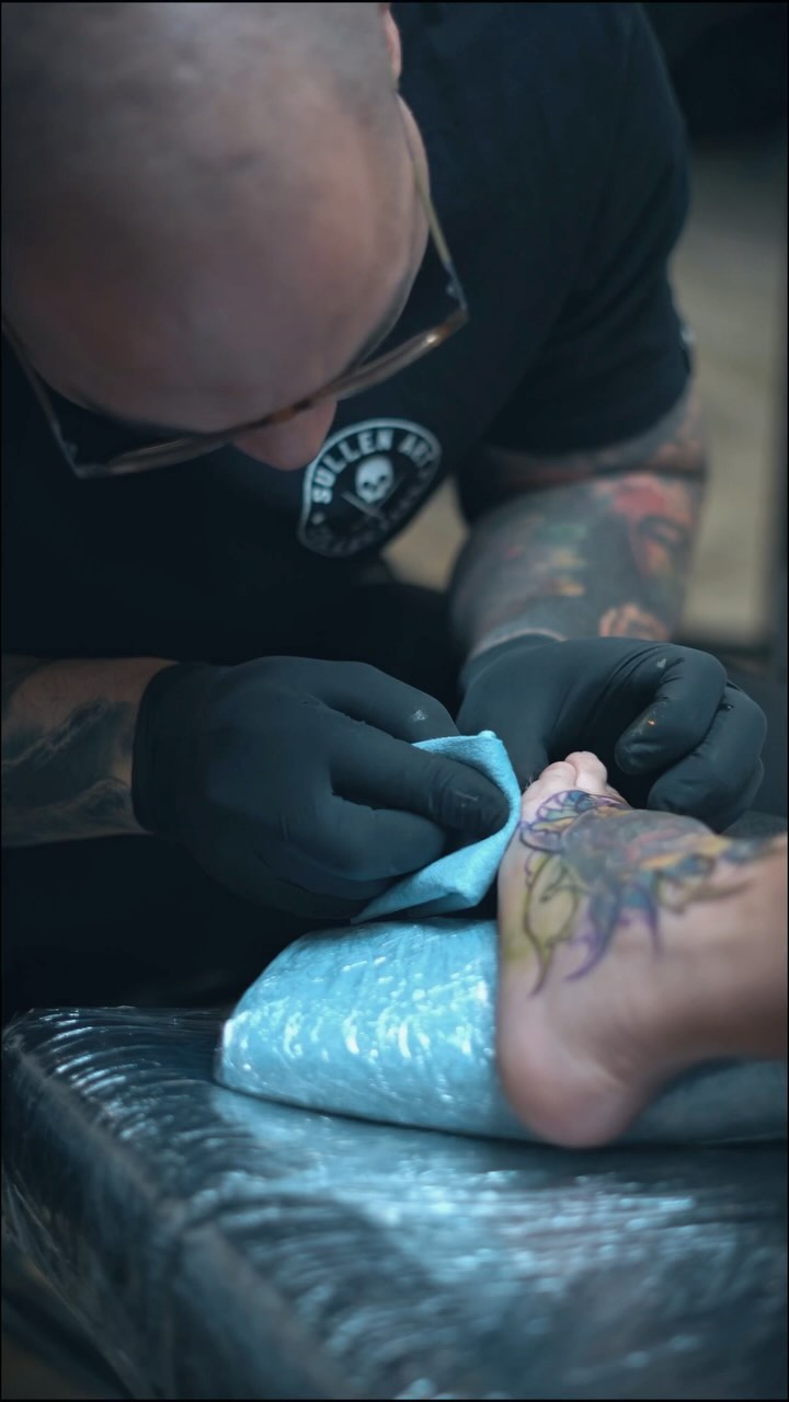 This is a new season for luck tattoo studio full of fresh ideas and a lot of new designs and options to help you to get your dreamed tattoo !!!! We are located on the 7607 causeway blvd, tampa 33619.
!!!Booking open!!!
🔥🔥Give us a Call 813-449-1128 🙏🏻🔥🔥
#tattooartist #tattooshop #tattooed #tattooisart
#myfavoritetattoo #artoftattoos #freespirit #rockspirit #artist #girlstattoo #boystattoos #tattooshop #tauajespequeños#tatuajespequeños #tododearte #videostattoo #tattoopiercing #tattoarm #tattolegs