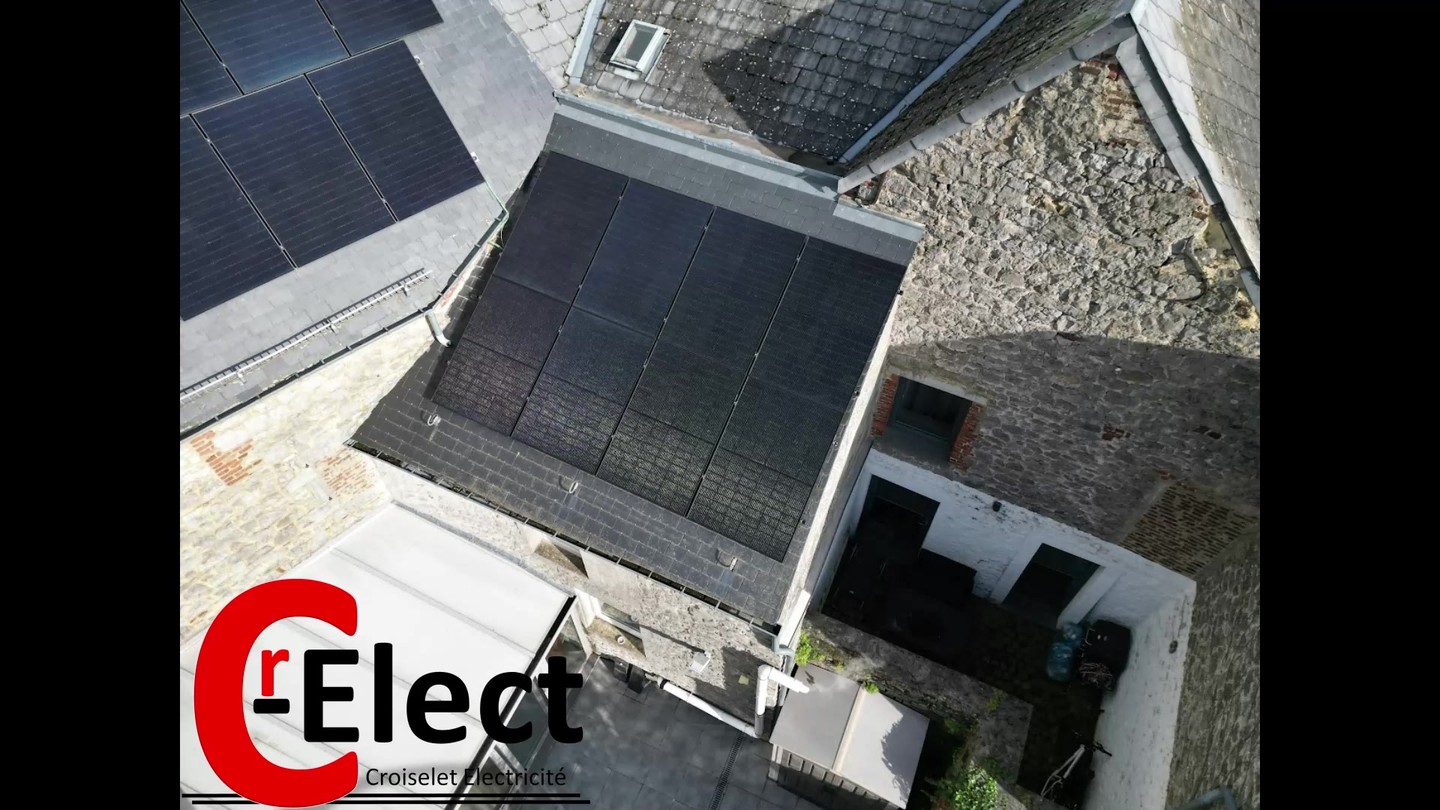 Installation de 21 panneaux 400Wc avec micro-onduleur Enphase.
Plus d'informations: www.cr-elect.be