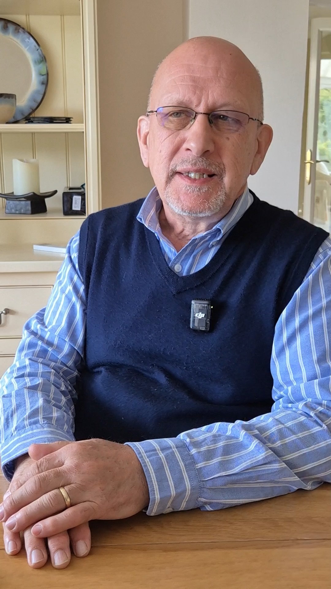 Ian talking about our American style 1930's Ford Model A
#WeddingGoals #LuxuryRide #ArrivingInStyle #GoldenClassicCars #SayIDoInStyle #ReserveNow