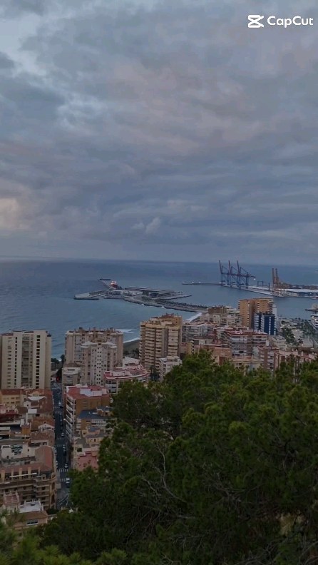#lovingmalaga #malaga #malagalife #malagaturismo #málaga #malagatoday #andalucia #ckmalagalife #ok_malaga #ok_andalucia #españa #spain #estaes_malaga #visitspain #visitmalaga #costadelsol #ok_spain #photosofmalaga #spain_all_pics #summervibes #travel #travelphotography #livelovespain
