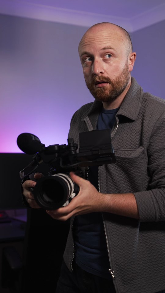 Just act like nothing even happened.
#fail #filmmaking #embarrassing