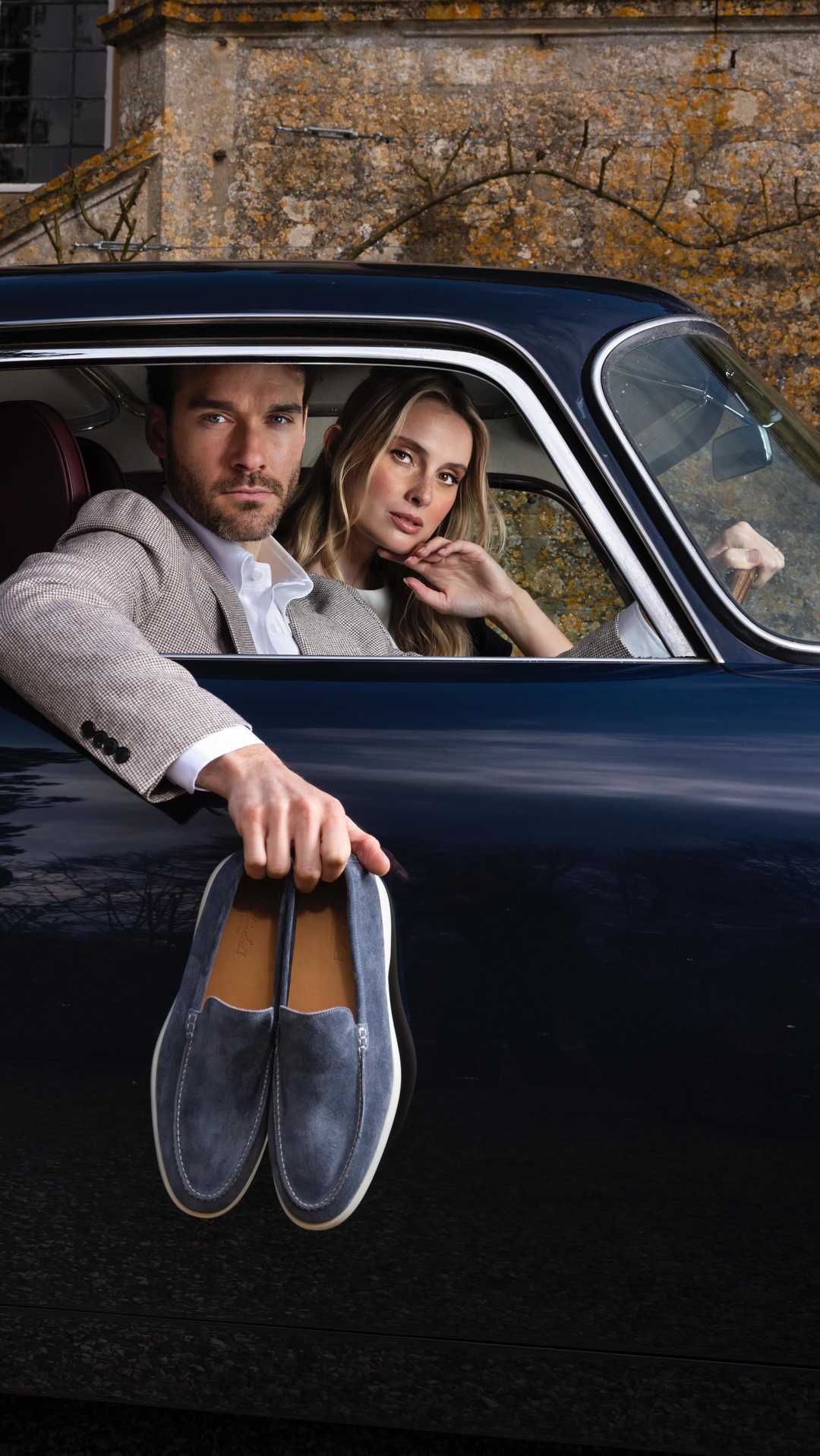 Step behind the scenes of our latest on-location Spring/Summer brand campaign for @goodwinsmithuk, set against a superb backdrop of @slaughtersmanor.
As part of our comprehensive creative offering, we delivered the full package—studio shoot, video production, photography, location and model scouting—ensuring the perfect aesthetic and execution from concept to final delivery.
Stay tuned for the full showcase of our work, coming soon. #comingsoon