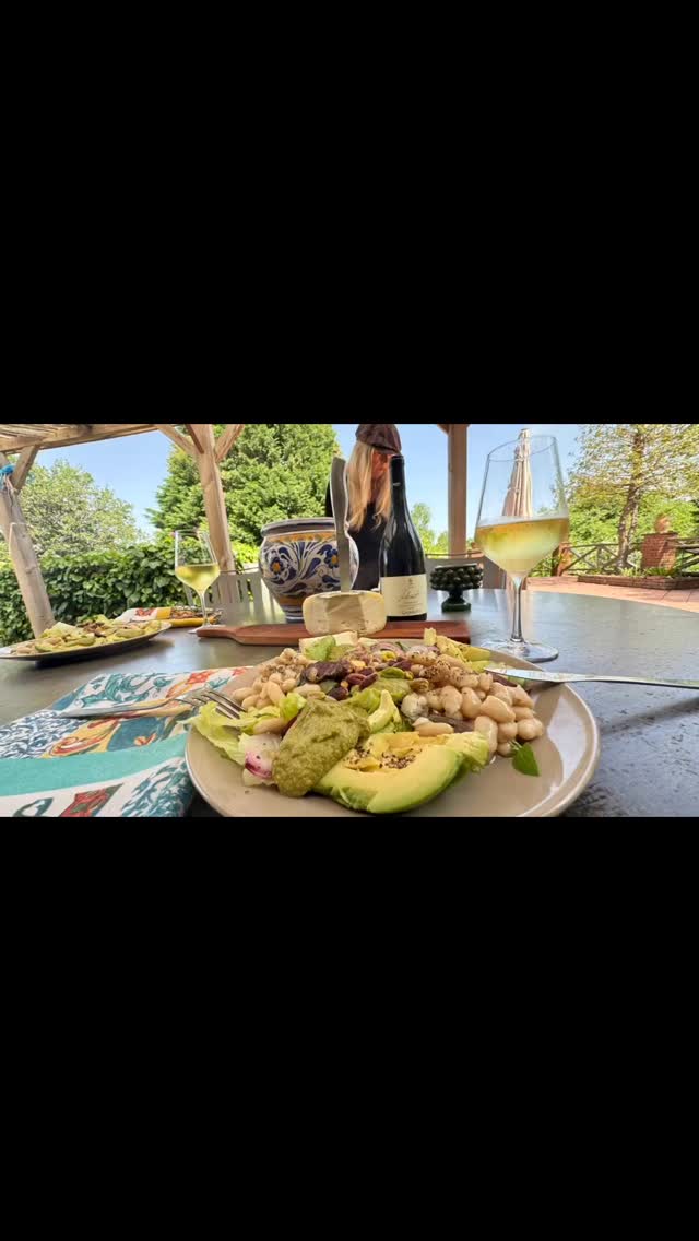 #sicilytourism #Sicily #foodiesicily #foodie Italy #avocado #avocado&beans