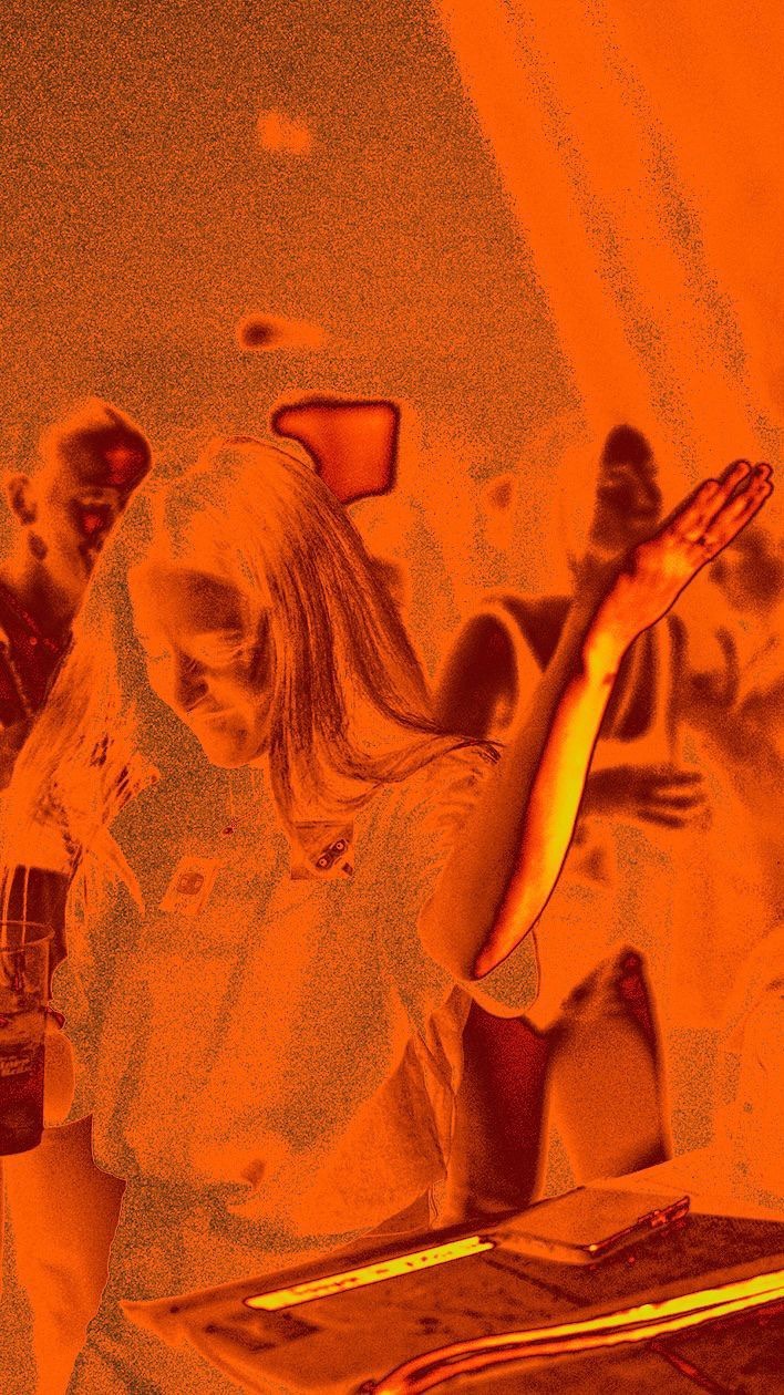 212°F edition #3 ♨️ Boiler Room concept
LePhar x Collectif Copaines powered by Minus3
Nouveau Monde, Fribourg (+ Saturday afternoon in some secret spots)
🧯Friday, March 14th, 20:00-02:45
🧨Saturday, March 15th, 21:30-04:45
✳️*** Free Saturday afternoon 12:45-21:30
Early birds drop on Jan 19th
Limited spots
nouveaumonde.ch
Graphism @_chca