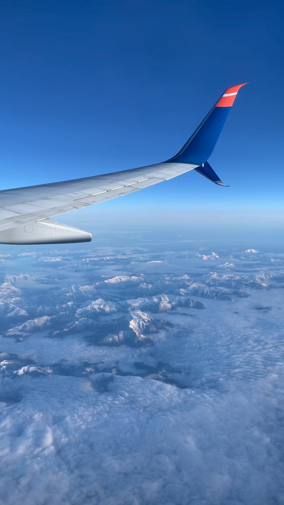 Up in the Sky ❄️
#ontopoftheworld #beautiful #mountains