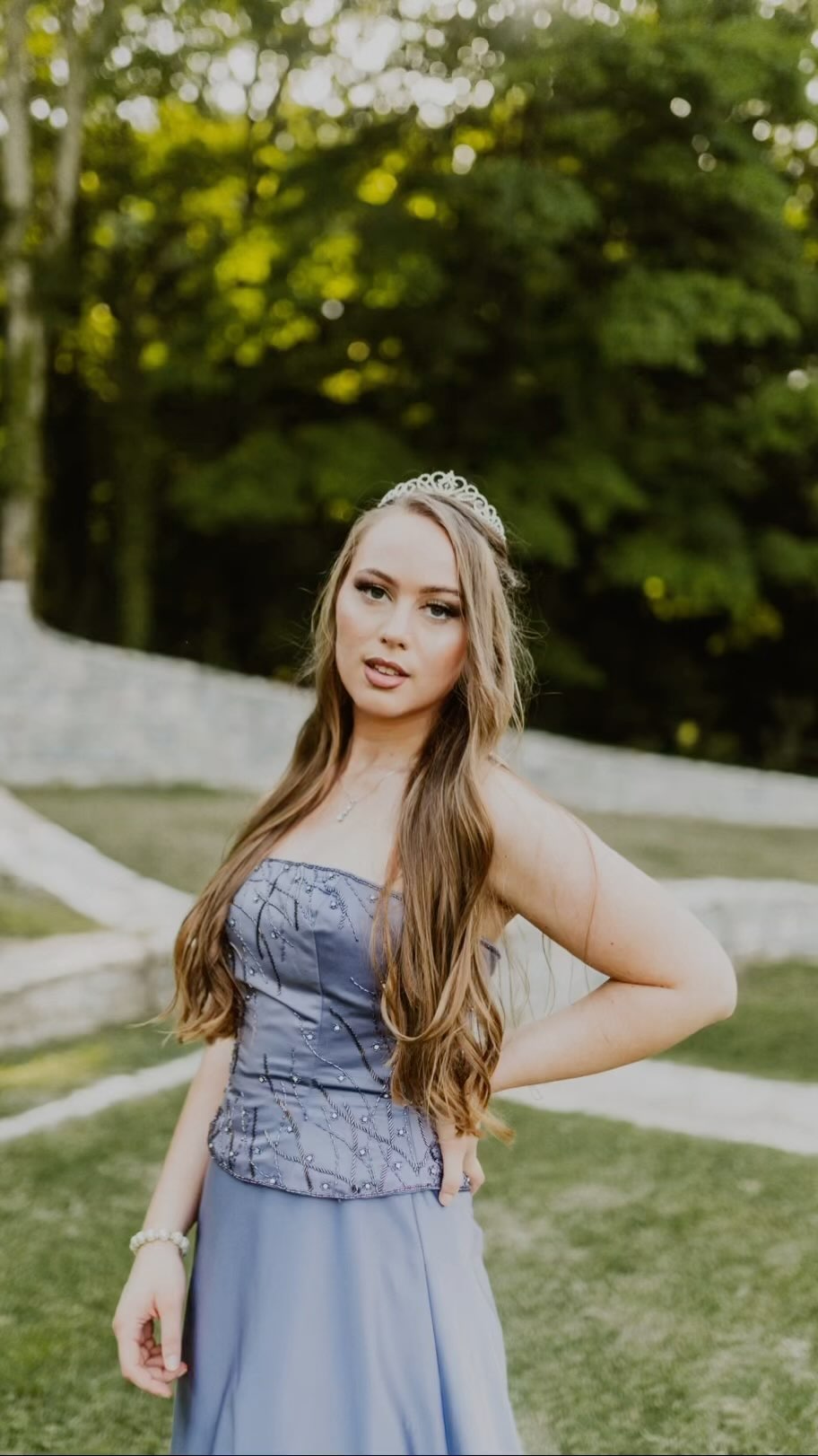 Oh look it’s a pop princess in the wild! 👑