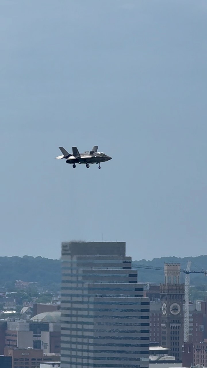 Baltimore Air Show during Fleet Week. I had the best view from the @thebygonebalt
This was amazing to see at almost eye level on the 29th floor. Also extremely loud too. God bless America! 🇺🇸🎖️
#baltimorefleetweek #fleetweek #baltimore #airshow #airshows #fighterjets #militaryplanes #flyover #usnavy #fellspoint #visitmd #visitbaltimore #livebaltimore #marylandrealestate #baltimorerealestate