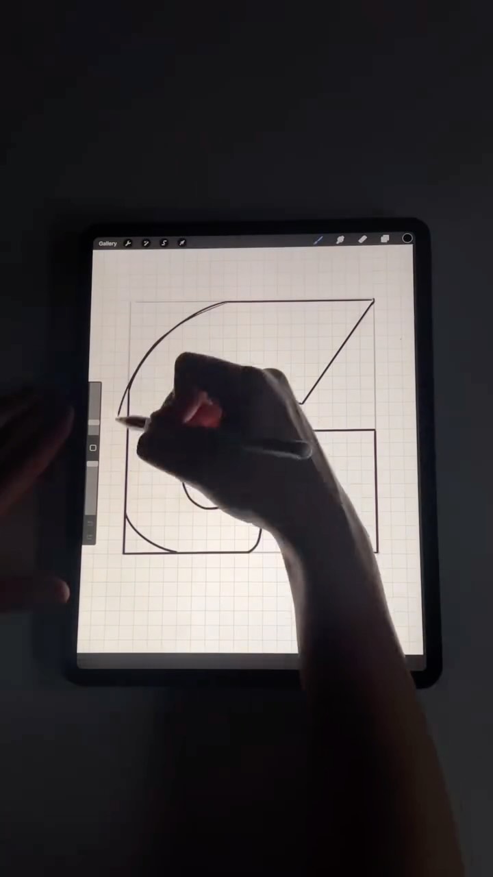 A little behind the scenes process crafting a custom letter G. Every detail matters in making your brand stand out! ✍🏼✨
#customtype #custombranding #process #typography #lettering #brandidentity #graphicdesigner #graphicdesign #designinspo #designbrew #typedesign #logoinspirations #logos #logodesigner #designinspiration #visualidentity #entrepreneur #designstudio #troutdesignco