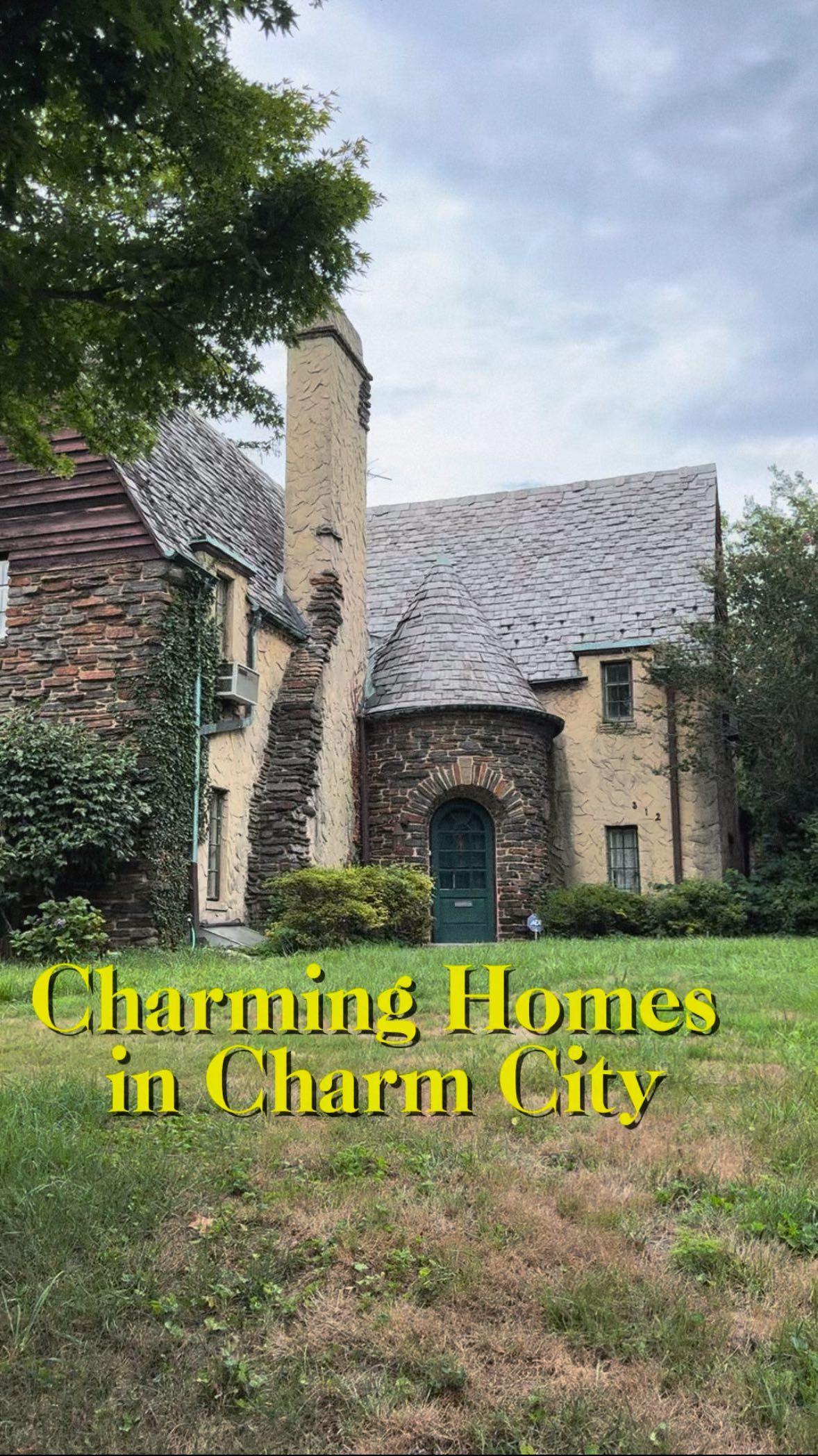 I love walking through these beautiful Baltimore neighborhoods. So much history and character in these homes. This specific neighborhood is called Homeland and is one of my favorite spots for after dinner walks. Which home did you like the best?
#homeswithcharacter #beautifulhomesofinstagram #classichomes #vintagehomes #vintagehome #baltimorehomes #marylandhomes #classyhome #eleganthome #baltimorerealestate