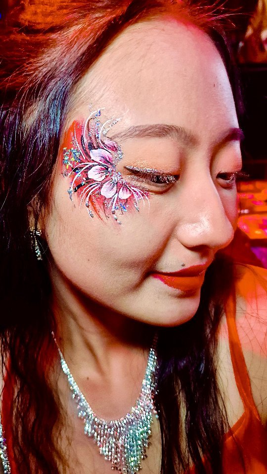 Adding a sprinkle of glitter magic to the festive season at @lorealparis fabulous event hosted at Flippers Boogie Palace. ✨ ✨✨
Our talented glitter artists crafted a world of sparkle - Dive into the reel for a glimpse into the enchanting experience we delivered ✨ ✨✨
#GlitterArtistry #EventMagic #LorealEvent #EventEntertainment #CorporateEvents #EventProfs #EntertainmentIndustry #EventPlanner #CorporateParty #LiveEntertainment #EventPlanning #CorporateEntertainment #PartyPlanning #EventIdeas #EventMagic #CorporateGathering #EventExperience #CorporateEventIdeas #EventCreativity #EntertainmentServices #CorporateCelebration #GlitterBar #GlitterMakeup #GlitterParty #GlitterStation #GlitterBarParty #GlitterFun #SparkleStation #GlitterArtist