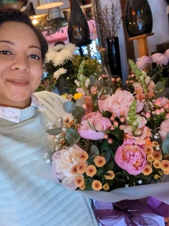 Peony season in all its glory ! Loving it ❤️💕
#peonyseason #summerflowers #thatsummerfeeling #coloursofsummer #doversflowersputney