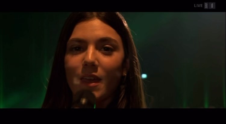 Hey there, all you #beautiful people!
I just had to take a #moment to express how #grateful & #honored I am to have been able to #perform #mysong #cantstopmenow at the @prixwalo … I would like to thank #prixwalo , @graziacovre , the whole team & production and all of you awesome #supporters and #fans.
Whether it’s your #energy , your #enthusiasm , your #love or sending #incredible messages – that’s what keeps me going every single day and #meanstheworldtome .
So, let’s #keeprocking out together, and let’s make some #unforgettable #memories !
and last but not least
#thankyou and #biglove to each and every one of you!
#congrats to all the winners of the #kleinerprixwalo & this #unforgettable evening 🥂!
and last but not least #shoutout to my family ❤️ & friends & supporters:
@michaelinge more than a coach & co-writer & the one and only @layzee_aka_mr_president & @merci10009 thanks for coming all this way to see me, it really means a lot ❤️!
@olgabotsi more than a vocal coach
Choreo 🕺🏻 @dennis.lano
Dancer 💃🏻 @dery.isb & @selodancer so much fun with you!
Outfit @lucine_a & @hm
Hair @immagine_nails @terrygina75
In-Ears @rr_sonicdesign @ultimateears @ultimateearspro
and… 63636
@808__vision @sonarsoundstudios @sonnyvice_official @solutionofsoundshq
@macvinzens_tbog @markglicini @ulrike77
@natural_nuance @ase_nordiclight
@auftanken.tv @pat_schreiber @kaathaariina_ @jamesgraf_ @srfgesichterundgeschichten @nadiatrepp @srfschweizerradioundfernsehen
@zildjiancompany & @hitlikeagirl.global
@thevoicekids