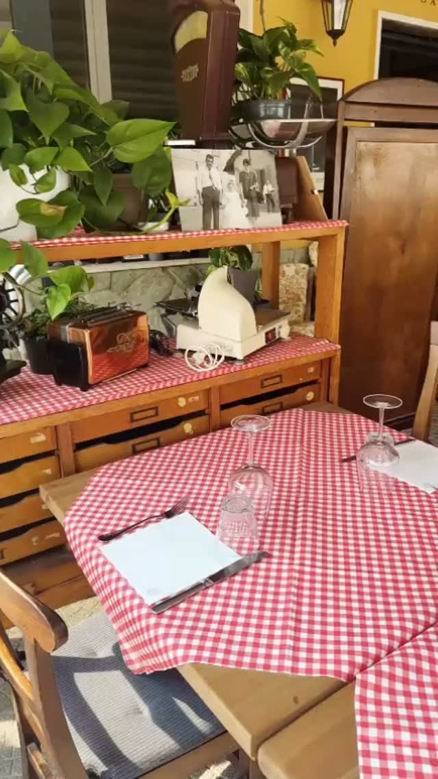 #daRossino il dehor quest’anno raddoppia!
Per farvi vivere al meglio l’esperienza all’aria aperta, ma sempre al coperto in caso di pioggia.
#cascinarossino #ilrusticochecipiace #brianza #osteria