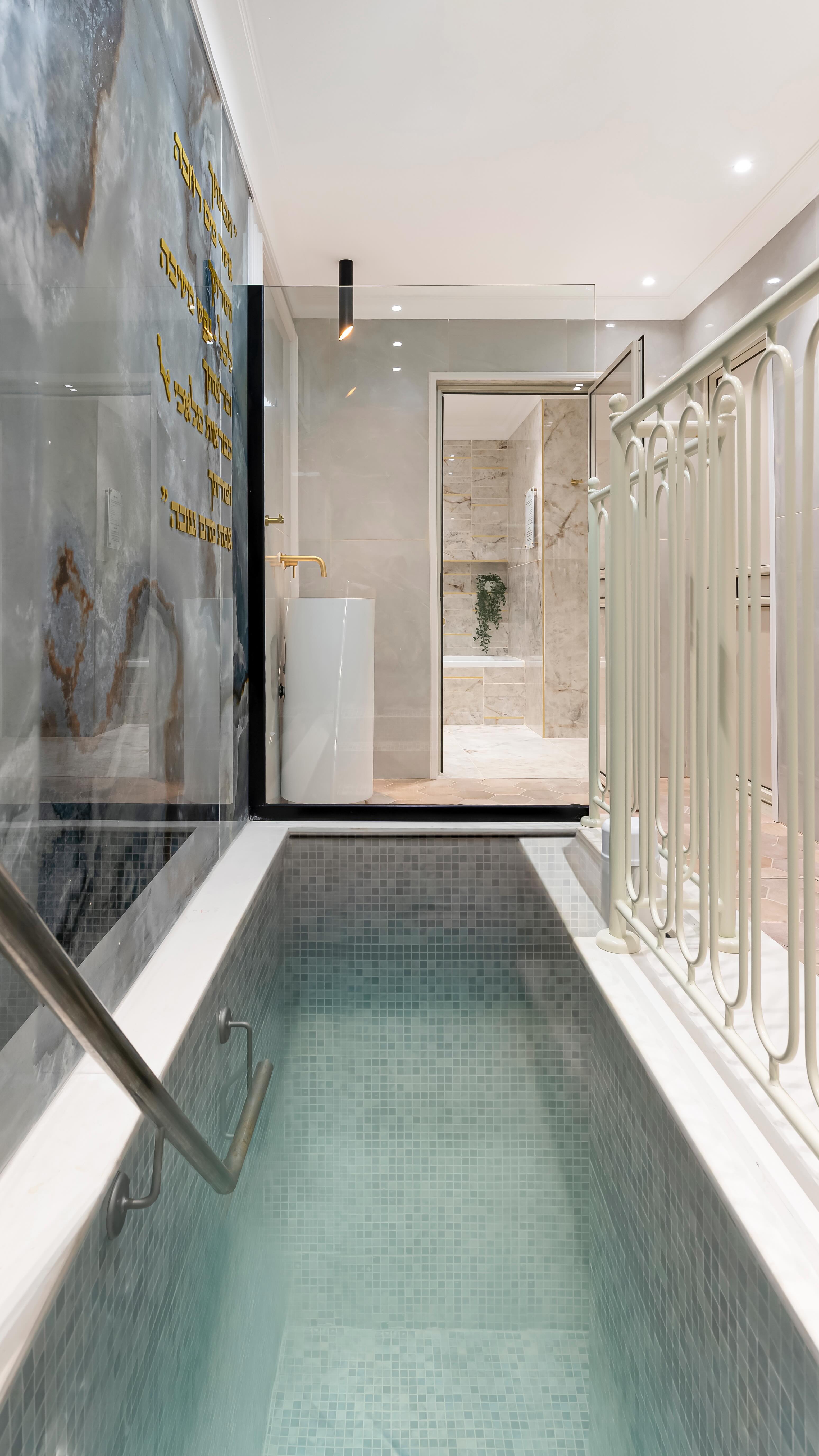 Where we began VS. how it is now…✨🪄🪄🪄
Another before and after transformation that we wanted to share with you guys.
#mikvehdesign #beforeandafterrenovation #origiontoopulence #timelessdécor #bldesign_studio