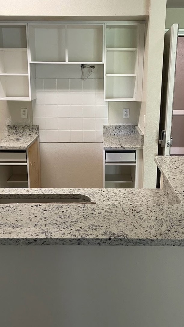 #Granite
#newcountertops
#showmecountertops
#whitegranitecountertops
#stonecountertopsnearme
#Quartz
#Marble
#Quartzite
#Dolomite