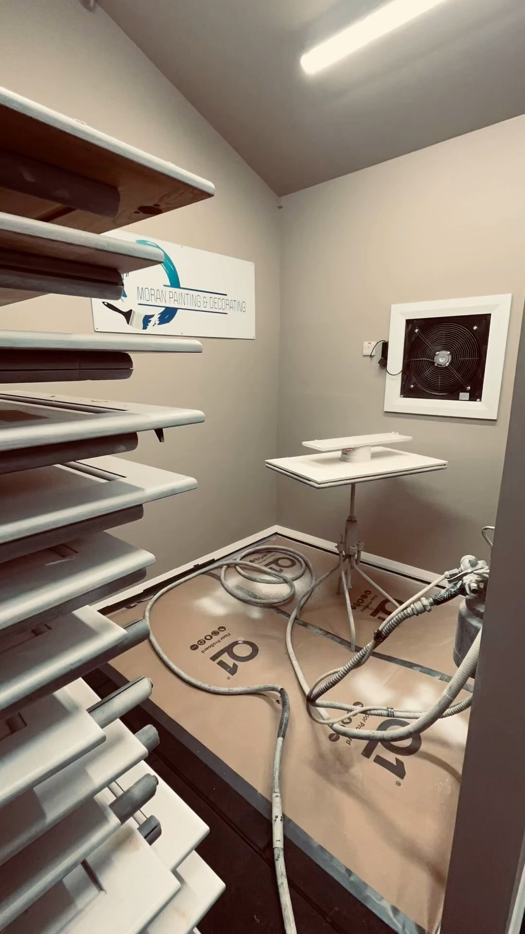 Early start in the booth this morning getting doors first coated with @smith_rodger_shellacs before heading to site to spray the carcass. #moranpaintinganddecorating #smithandrodgershellac #kitchenspray