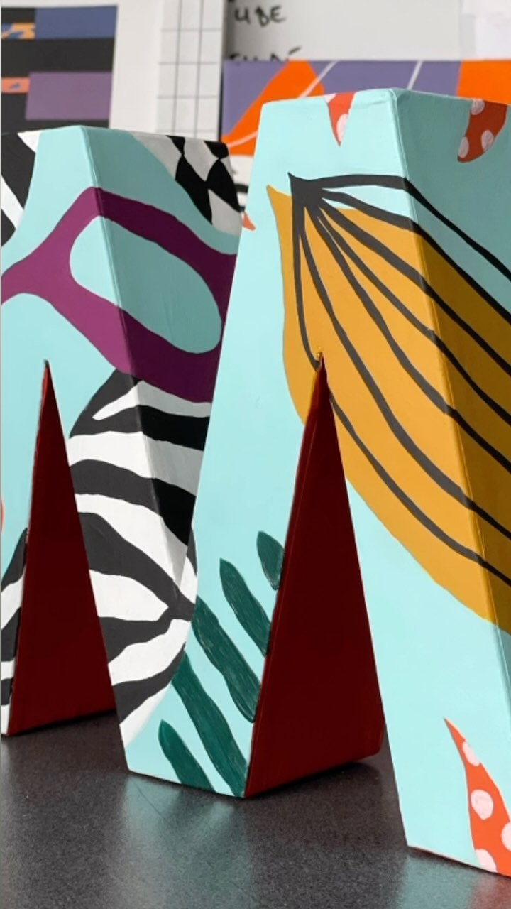 Enjoy the process 💅🏻
.
.
.
.
#marera #marerastudio #surfacedesign #murals #muralist #muralsberlin #contemporaryart #emergingartist #artforsale #artstudio #wallart #abstractshapes #artstudiolife #interiordesign #colourforinteriors #artberlin #artistberlin #berlinart #berlinmuralist #patterndedign