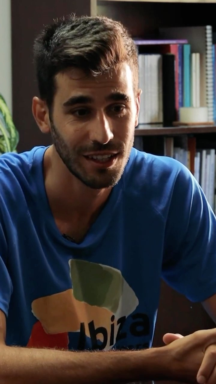 Hoy es el Día Mundial de la Salud Mental y Marca publica un interesantísimo especial sobre ello, con la participación de varixs deportistas, entre ellos el atleta Marc Tur.
Se habla de la lacra del suicidio, de los nuevos inicios, del peso de la victoria, la presión de lxs niñxs y mucho más.
Encuentra el enlace en mis historias.
#diamundialdelasaludmental #psicologíadeportiva #psicologiadeportiva #psicólogodeportivo #psicologo #psicologodeportivo #psicólogo #psicologomallorca #psicologíamallorca #deporte #saludmental