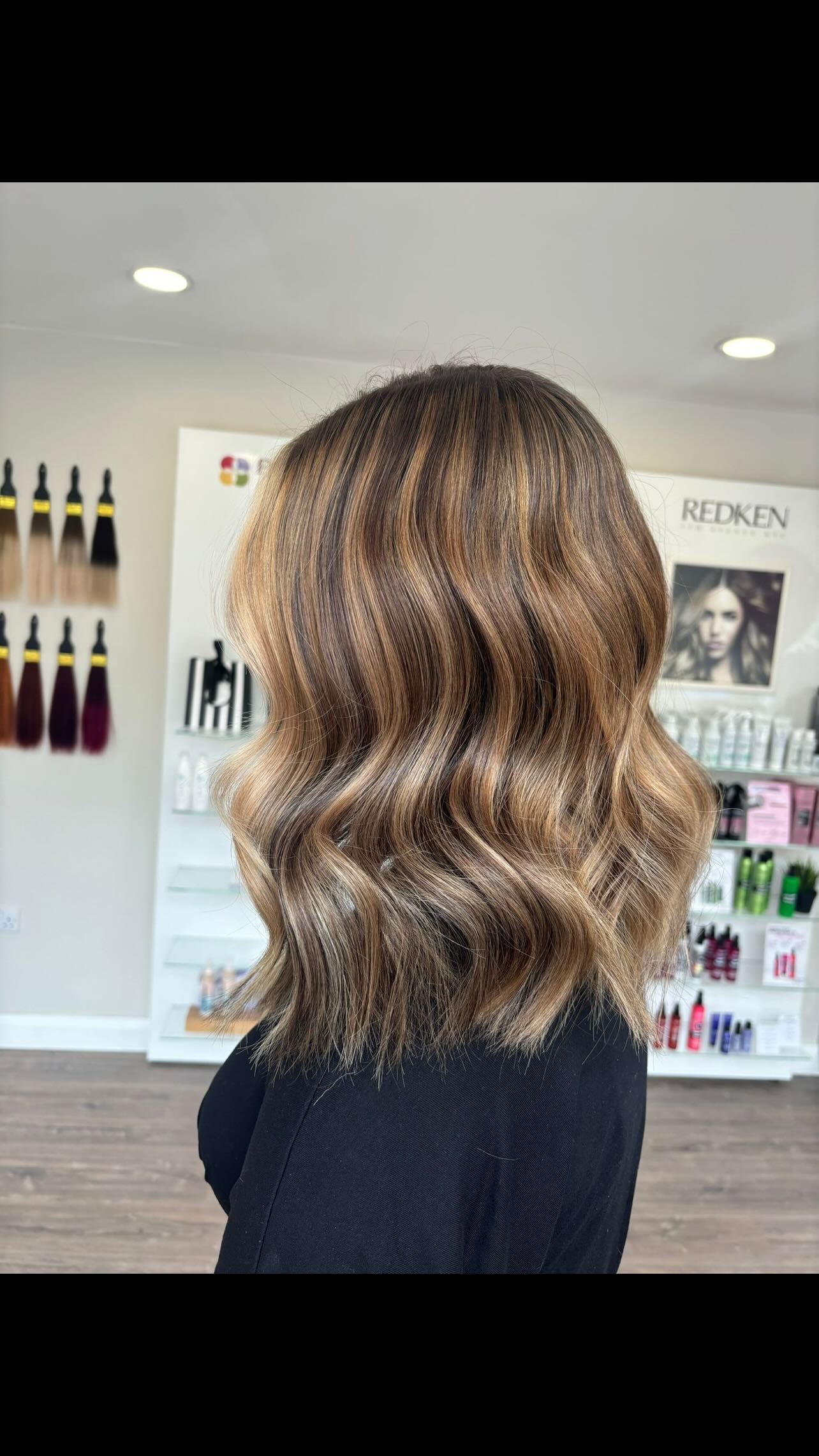 NEVER STOP LEARNING!
Education days don’t come better than this! Thanks to @jen_for_curls_pro_loreal @redkenpro for an amazing day of transformations and perfecting our techniques.
Ongoing training is so important to us, we are always ensuring our stylists are given the opportunity to expand their knowledge and grow! Education is key 🔑
#blendsalon #blendsalonderby #redken #derbysalon #redkensalon #redkenobsessed #redkenflashliftbonderinside #redkenshadeseq #behindthechair #redkenbtc #redkenready #redkenartist #redkeninsiders #redkeninsidersuki