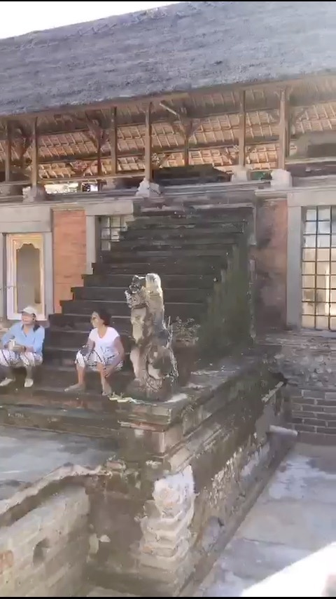 The iconic Batur Jimbar gated luxury villa community and our stunning new project - stay tuned for updates 👀 😁
#pbmbali #balibambooresorts #islandconstructionteams #buildingdreamvillasinbali #balidreamvillas #constructioninbali #balilife #islandlife #architectureanddesign #baliarchitecture #baliquantitysurveying #baliconstruction #buildinginindonesia #buildconsultancyinindonesia #balivilladesign #livinginbali #projectmanagementindonesia #baliprojectmanagement #resortsandvillasinbali