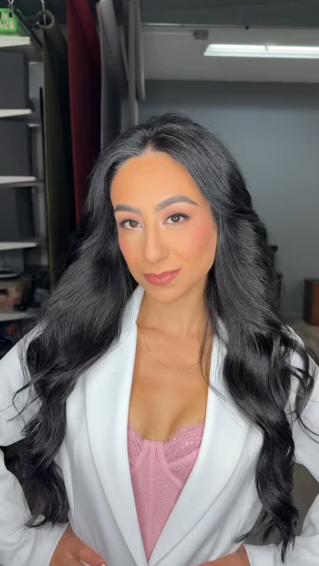 How Gorgeous!! Our client Karen was a delight! Photoshoot ready is our specialty!
Follow her @karensmartinez__ @ksm.wellness
Makeup by @bellawithcarmen
•
#mua #makeup #beauty #tips #tricks #beautytips #womenowned #fyp #eyemakeup #lashes #contour #beforeandafter #phoenixmakeupartist #phoenixmua #arizonamakeupartist #arizonamua #arizonabrides #bridalmakeup #brides #makeupclasses #makeuptutorial #hair#makeuplooks #bellamakeup #teambellamakeup