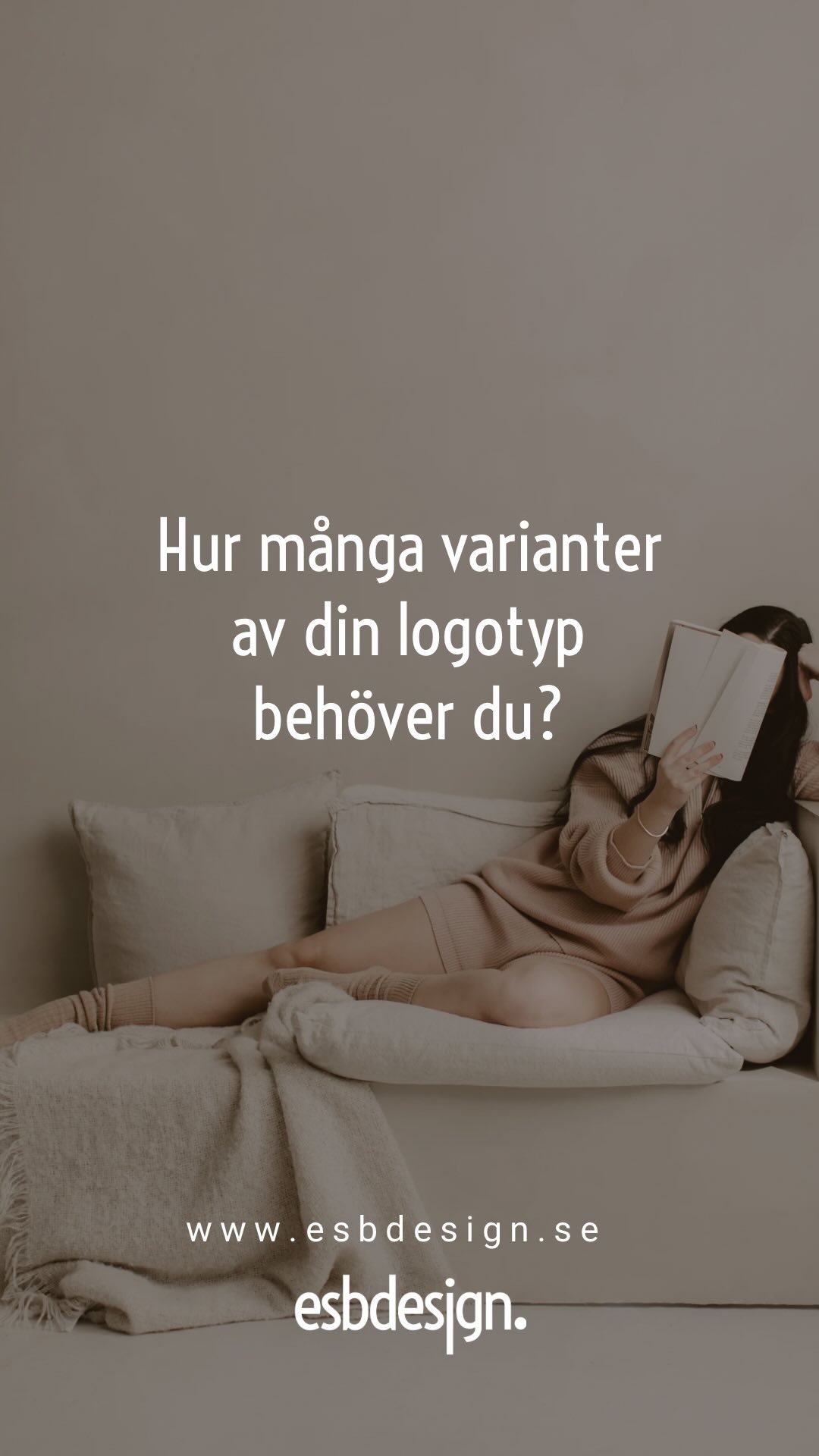 EN logga räcker inte❗️
Ser så många som frågar efter hjälp att göra en logga.
Men det behövs så mycket mer.
En logga eller logotyp som det också heter behövs i flera varianter för att passa in och se bra ut i alla olika sammanhang.
Hur du ska använda dem beror på hur de är utformade.
Och logotypen är bara en del av en visuell identitet så tänk på att du behöver en hel profil för att få ett komplett visuellt varumärke. 😊
#visuellekommunikation #visuellidentitet #visuellbranding #branding #varumärkesbyggande #varumärke #varumärkesstrateg #varumärkesstrategi #varumärkesdesign #grafiskdesign #grafiskprofil #branddesigner #varumärkesdesigner #coach