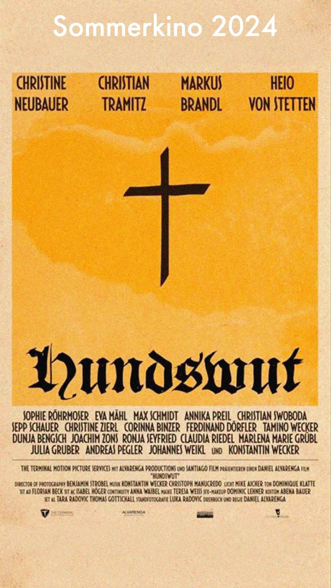 VERSCHOBEN auf 1.Woche im August
Am Mittwoch 26.06.2026 geht’s los mit einem Kurzfilm Abend der @athanorakademie in Passau. Unsere Filmemacher von Morgen präsentieren ihre Filme
1.Am nächsten Morgen (20 Min.) - Regie: Yannick Engel
2. Show me (20 Min.) - Regie: Paula Breuer
3. Kaffkadscha (20 Min.) - Regie: Markus Hinterberger
4. Deer in the Headlights (20 Min) - Regie: Florian Bieri
5. Aufgelöst (15 Min.) - Regie Korbinian Schmid
6. Flügge (5 Min.) - Regie: Andreas Schlegel
7. Weitfahren (20 Min.) - Regie: Henry Öhlert
8. In Passau (45 Min.) - Regie: Florian Beck
Donnerstag 27.06.2024 geht mit der Dramaromanze…
„You Go To My Head“ weiter
Länge: 116min
Format: 2K DCI Scope
Audio: 5.1
Regie: Dimitri De Clercq
DoP: Stijn Grupping
Verleih: First Run Features
Hauptrollen: Delfine Bafort, Svetozar Cvetkovic
Trailer: https://vimeo.com/240501921
39 Awards, 105 Nominierungen... darunter auch New York Times Critics Pick!!!!
Am Freitag 28.06.2024 dann mit einer Produktion quasi vor unserer Haustür:
Restguthaben
Länge: 103min
Format: 2K DCI Scope
Audio: Stereo
FSK: 12
Regie: Benjamin Strobel
DoP: Stefan Stelzer
Verleih: n.a.
Hauptrollen: Oliver Scheffel, Eva Gottschaller, Moses Wolf, Josef Eder
Trailer: https://youtu.be/h6tqVcvHZrU?si=NukAamIcEod6zyYz
Und natürlich finally am Samstag 29.06.2024
HUNDSWUT
Länge: 124min
Format: 4KDCI Scope
Audio: 5.1
FSK: 16
Regie: Daniel Alvarenga
DoP: Benjamin Strobel
Verleih: DER FILMVERLEIH
Hauptrollen: 😉
Ein ganz besonderes Baby für mich nachdem ich bei der Entstehung dieses Films mitwirken durfte
Trailer:
https://youtu.be/DIgLIGzxsnw?si=GC7_AFK41EYFv0o1
Die ganze Veranstaltung findet ausschließlich bei schönem Wetter statt. Da wir uns auf unserer wunderschönen Wiese befinden denkt daran eine Decke bzw Teppich zum staut sitzen mitzubringen. Der Kreativität sind da keine Grenzen gesetzt 😉
Ticket: 15€
Anmeldung bzw. Reservierung unter servus@permakulturhof-weiss.bio oder PN
#kunst #kultur #gutesessen #sommerkino #openair #hundswut #restguthaben #yougotomyhead #athanor #independentfilm #passau #landkreispassau #permakultur #regional