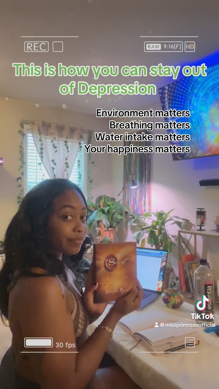 Since itโs RIP to #tiktok, here we are!
S/o to @twlove14 for putting me onto the secret (book) years ago, my life hasnโt been the same since! ๐
Live, love, laugh and GROW ๐น
#mentalhealthmatters #missprimrose