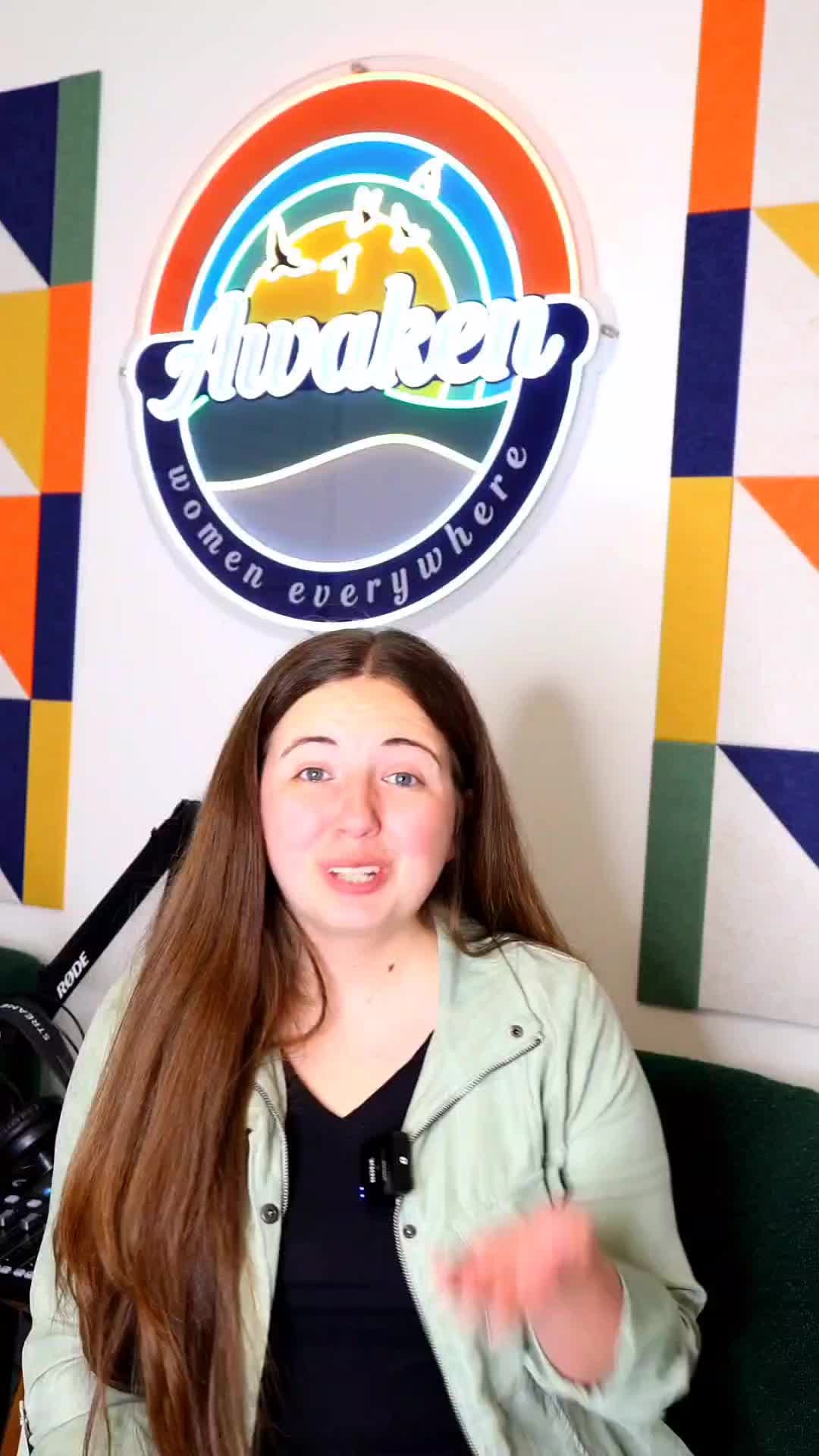 Do you doubt your worth? 🫶🏼
Ephesians 2:10 - "For we are God's hanidwork, created in Christ Jesus to do good works, which God prepared in advance for us to so."
#morningdevotional #morningaffirmation