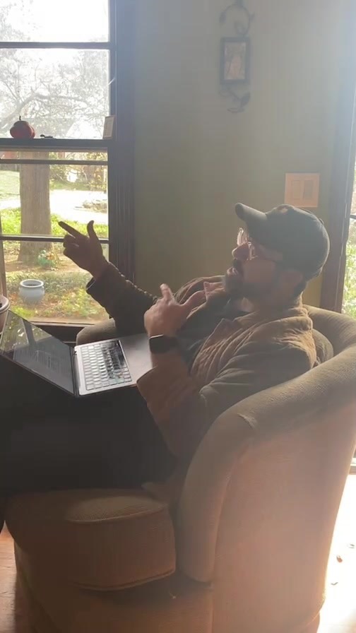 WHAT A GIFT! ✨Thank you, @itsdrewsmall for sharing so generously from your deep well of hard-won knowledge about music marketing!! Thank you for hosting our gathering @michellelynnthompsonsings