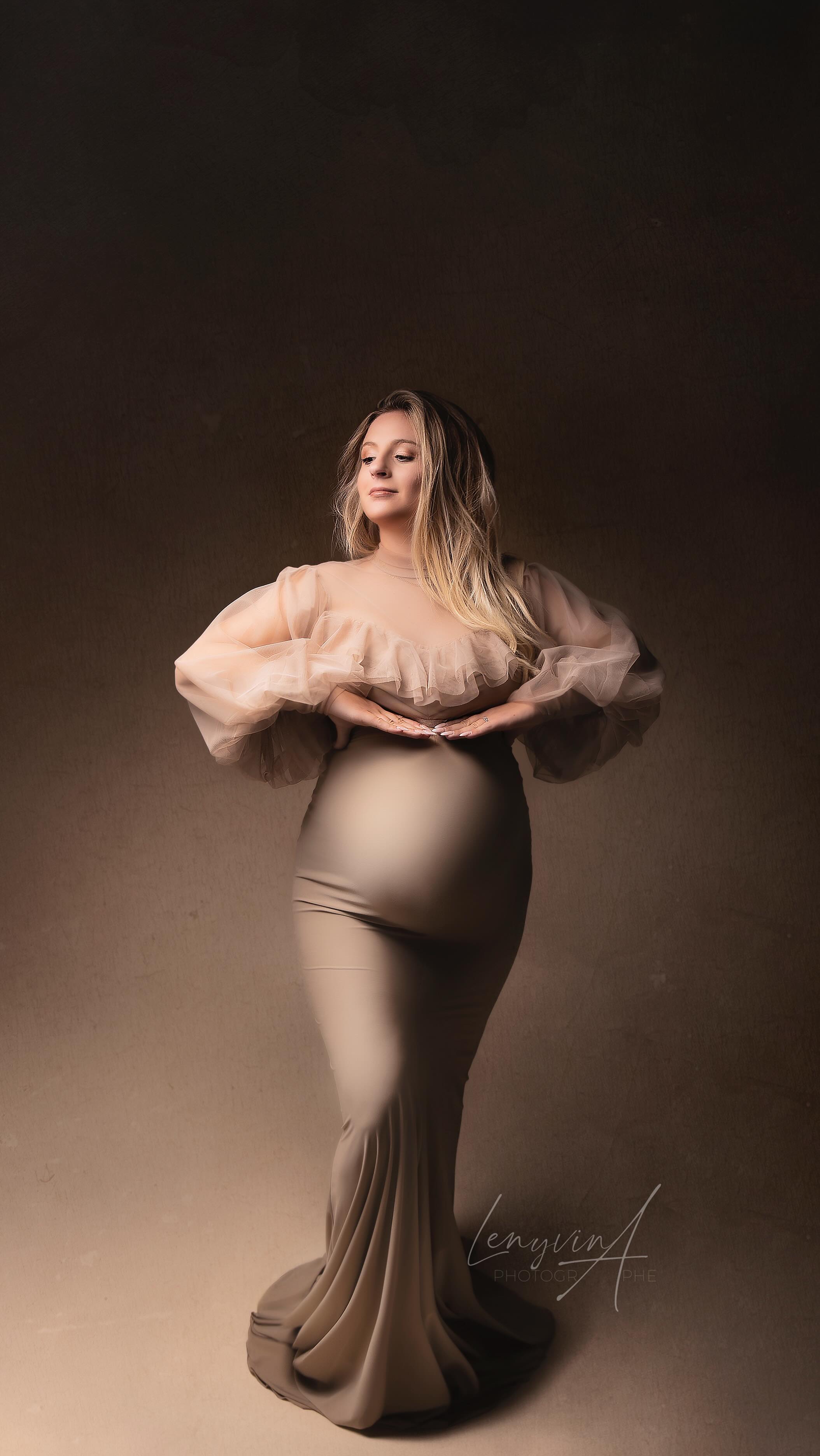 đż Au delĂ de vous prendre en photo , de figer ces instants si prĂ©cieuxâŠ
Ma mission ? Vous faire kiffer !! Vous faire vous sentir belle , forte , sĂ»re de vous !! Vous offrir un moment ou la star câest vous ! RĂ©veillez la Beyonce qui sommeille en vous ! Dominez le monde et rĂ©vĂ©lez la Queen qui est lĂ , Ă lâintĂ©rieur â„ïž
#LenyvinaPhotographe #PhotographeGrossesse #PhotographeCotesdArmor #PhotographeMaternitĂ© #PhotographeBretagneGrossesse #MumToBe2024 #Grossesse2024 #PhotographeBretagne #PhotographeSaintBrieuc #SĂ©ancePhotoGrossesseCotesdArmor #Bretagne #Breizh #Guingamp #Bzh #CoteGranitRose #PhotographeCotesdâArmor #PhotographieArtistique #Grossesse #PhotographieAuthentique #PhotographeProfessionnel #PhotographieArtistique