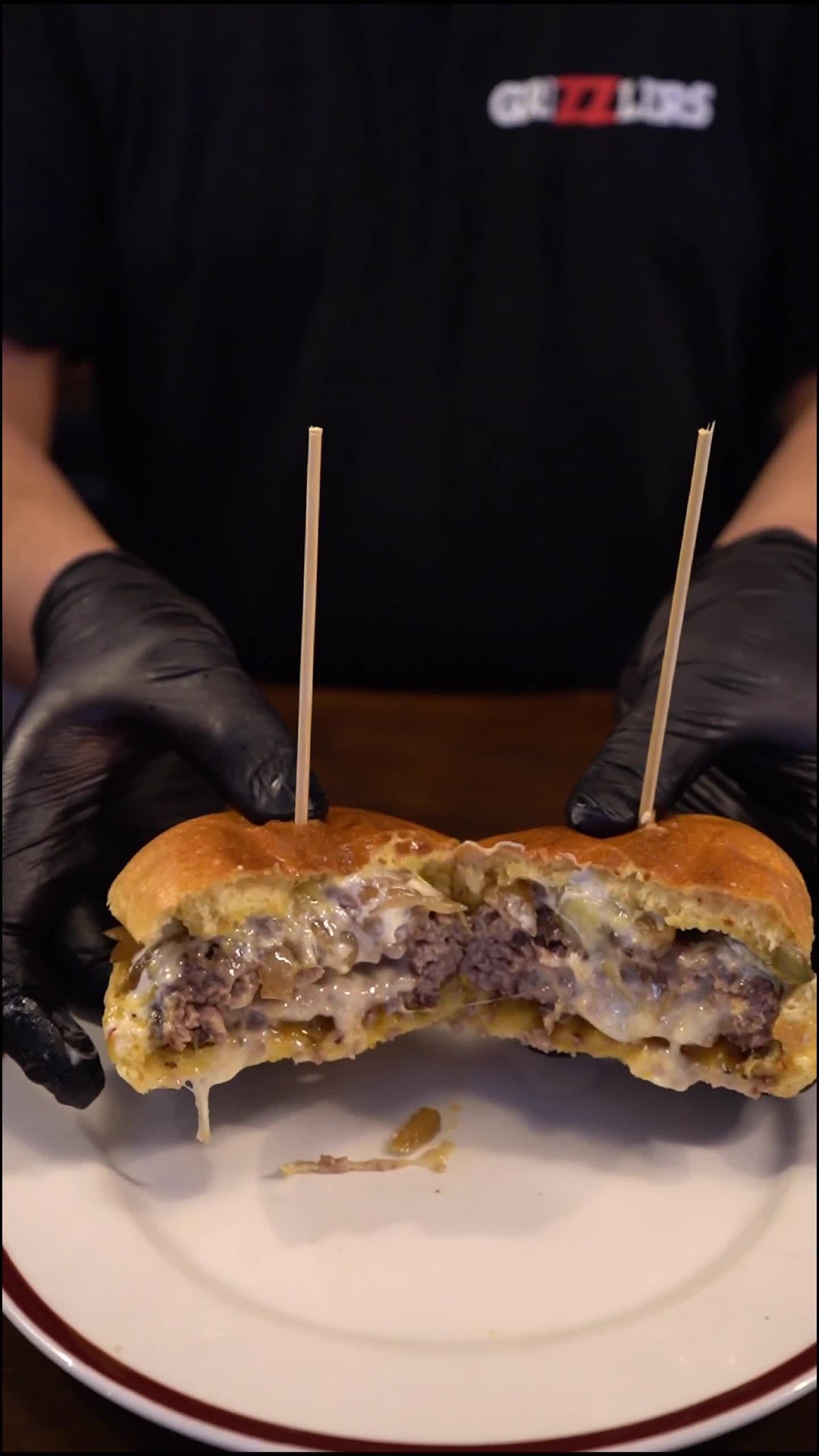 Cheese lovers, this oneโs for you. Our Juicy Lucy burger, with gooey cheese spilling out of every bite. Simple, fresh and impossible to resist. ๐๐ฅ