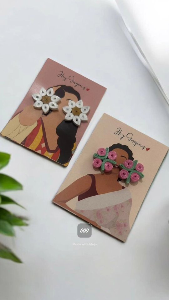 Thinking about customising the jewellery collection? 🤔
We have the solution!! ✨
DM to ORDER!! 💌
#earrings #quilling #bookmarks #trending #hairclips #keychains #quillingearrings👧👩 #hairband