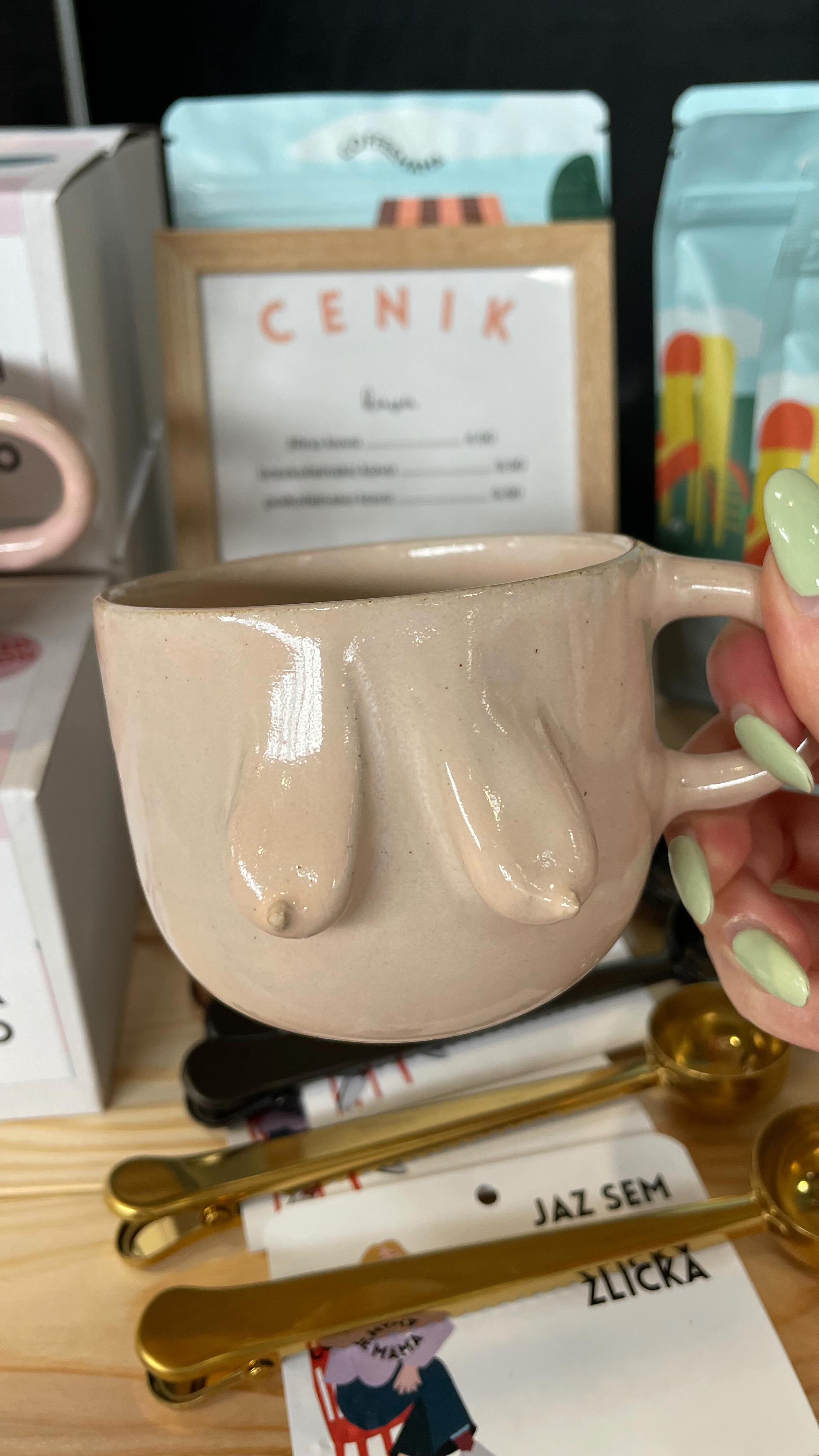 It’s FINALLY time to celebrate our limited edition of mugs, collaborated with @sanyamceramics 🥰
These special edition mugs come in three captivating colors - pink, blue, and beige, and feature adorable boobie designs that add a playful twist to your morning routine. ☕💕
Join us at @babyexposi and get your favourite new cup at discounted price.
#limitededition #coffeemugs #coffeemug #coffeemama #coffee #coffeeaccessories #milkjug #coffeetime #newmom #momstyle