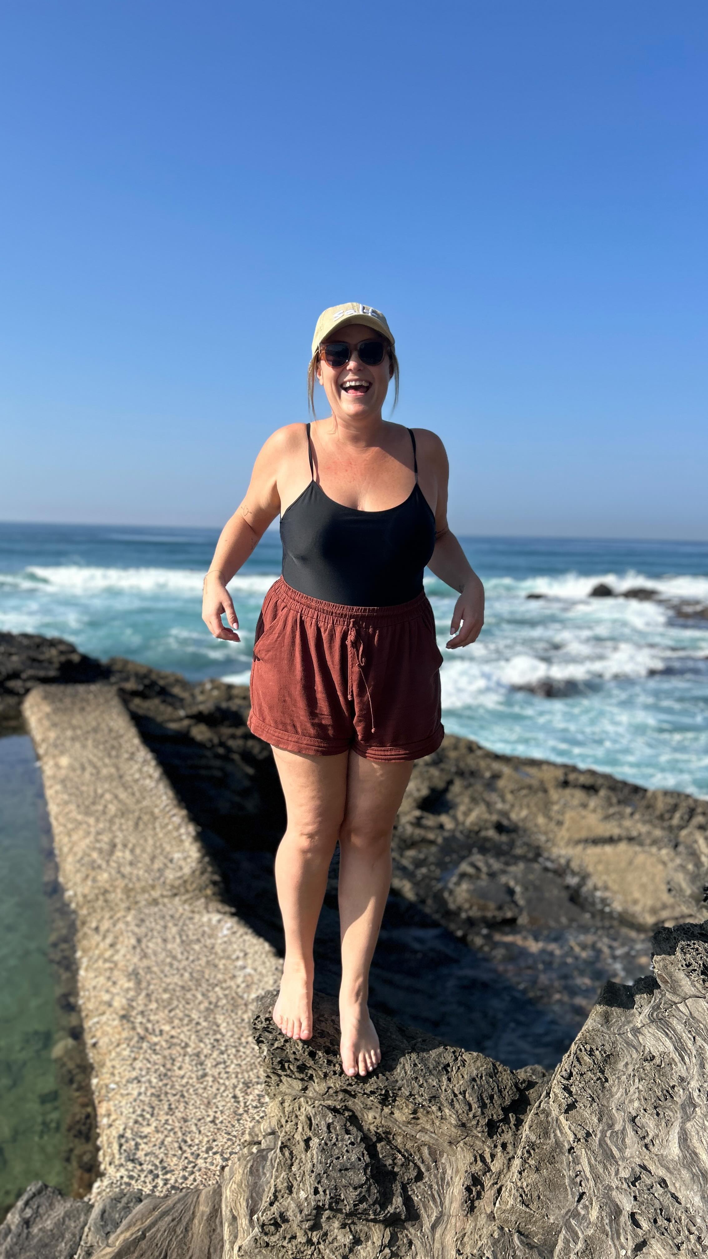 We had the most MAGICAL week in KZN. A business trip, turned winter break, seeing old friends, meeting new ones, morning swims and a very successful @kamersmakers at the lovely Manor House Balito.
What a delight Durban has been. Thanks for having us KZN. We will most certainly be back. Xx
Endless thanks to the best @miss__cassidy for hosting me, and @rackandroll.co.za for the absolutely cracking stands. The Rekindle stand was 🔥.