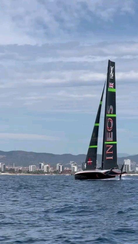 It's all about the smallest margins and perfect timing 👌 😆