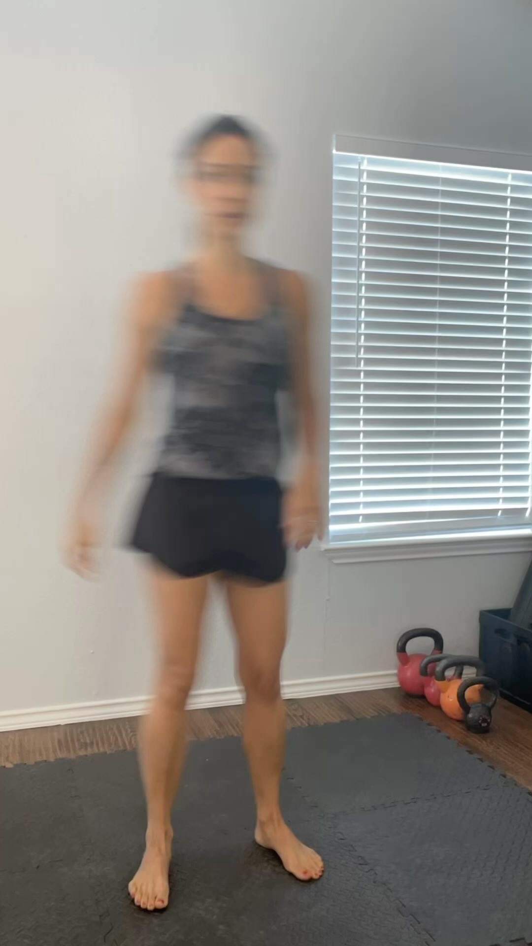 Life feeling like burpees these days?
Around here definitely is, but hey, if you know me you also know burpees are my favorite exercises! 💪🏼
#momstrong #burpees #postpartumworkout #prepostnatalexercises #prenatalworkout