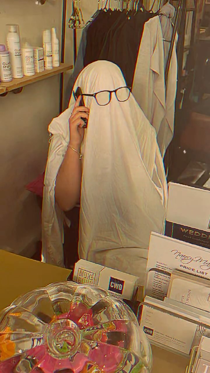 🦇 HAPPY HALLOWEEN 🎃
From all the CWD Team! 🧡
Hope you all are celebrating and looking forward to seeing all your Halloween costumes 👻
#halloween #spooky #ghost #halloweencostume #hairsalon #salon #bournemouth #dorset
@lovewestbourne
@westbournebournemouth
@bournemouth_official