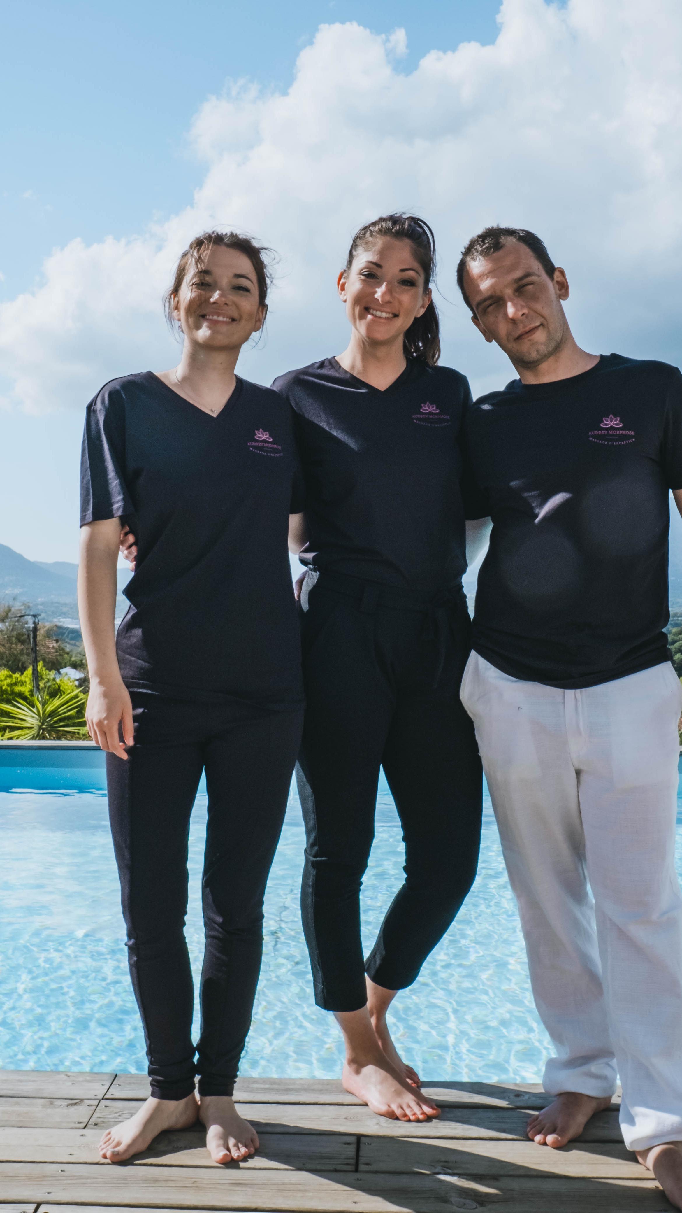 ❤️Vous avez envie de transformer votre carrière ? Devenez praticien du massage Morphose !
Cette méthode enrichira non seulement votre pratique professionnelle, mais assurera également votre bien-être à long terme. Apprenez à offrir des massages d’exception, riches en mouvements et en technicité, pour faire de chaque séance un moment unique. Chaque geste compte, tant pour votre bien-être que pour celui de vos clients.
Contactez-moi pour plus d’informations et pour vous inscrire à la prochaine session de formation. #formationmassage #temoignage #avis #masseuse #masseur #esthetique #formationprofessionnelle #formation #excellence #savoirfaire #perfection #exigence #bienetre #mieuxetre #partage #transmettre