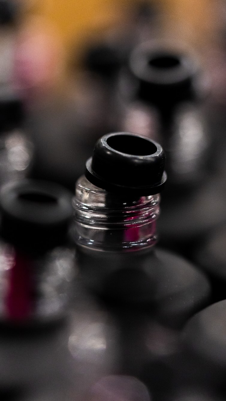 High quality videos filmed horizontally and properly exported for Reels. No AI enhancements or extra sharpness added.
Looking to establish a stellar presence on the digital landscape? Here's what we did for @interfillingbv / 'Best beauty contract company in Europe 2023'.
From the first step - Project-discovery till finishing up the last video of the multi-deliverable content pack.
View our pinned posts to learn our prices and what you can expect from our work.
2024 will be incredible!
#contentcreator #corporate #packagingcompany #beautyworld #cosmetics #cosmetica #interfilling #videography #contentvideo #videograaf #fotograaf #carousel #seamless