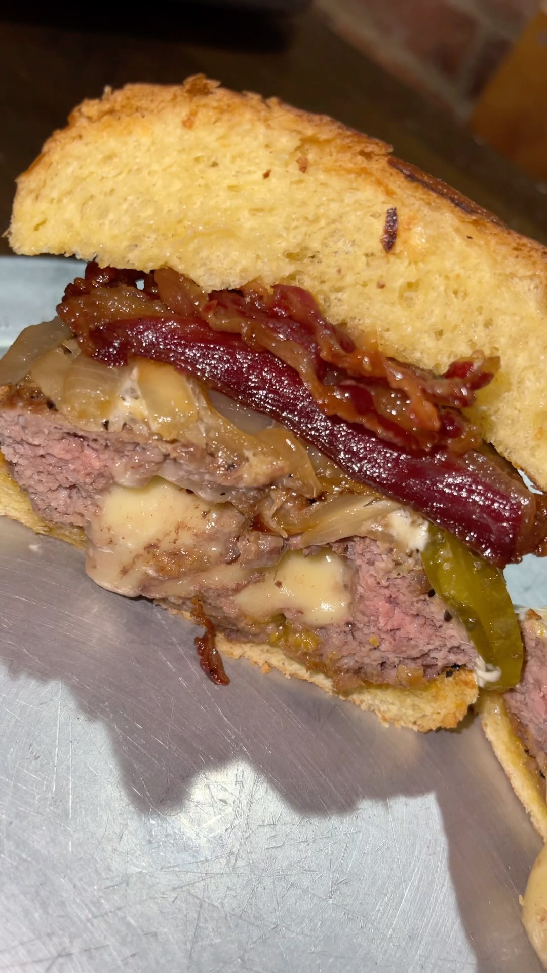 Craving cheese? Dive into our number one seller.. Juicy Lucy with runny cheese right in the middle! ๐๐๐