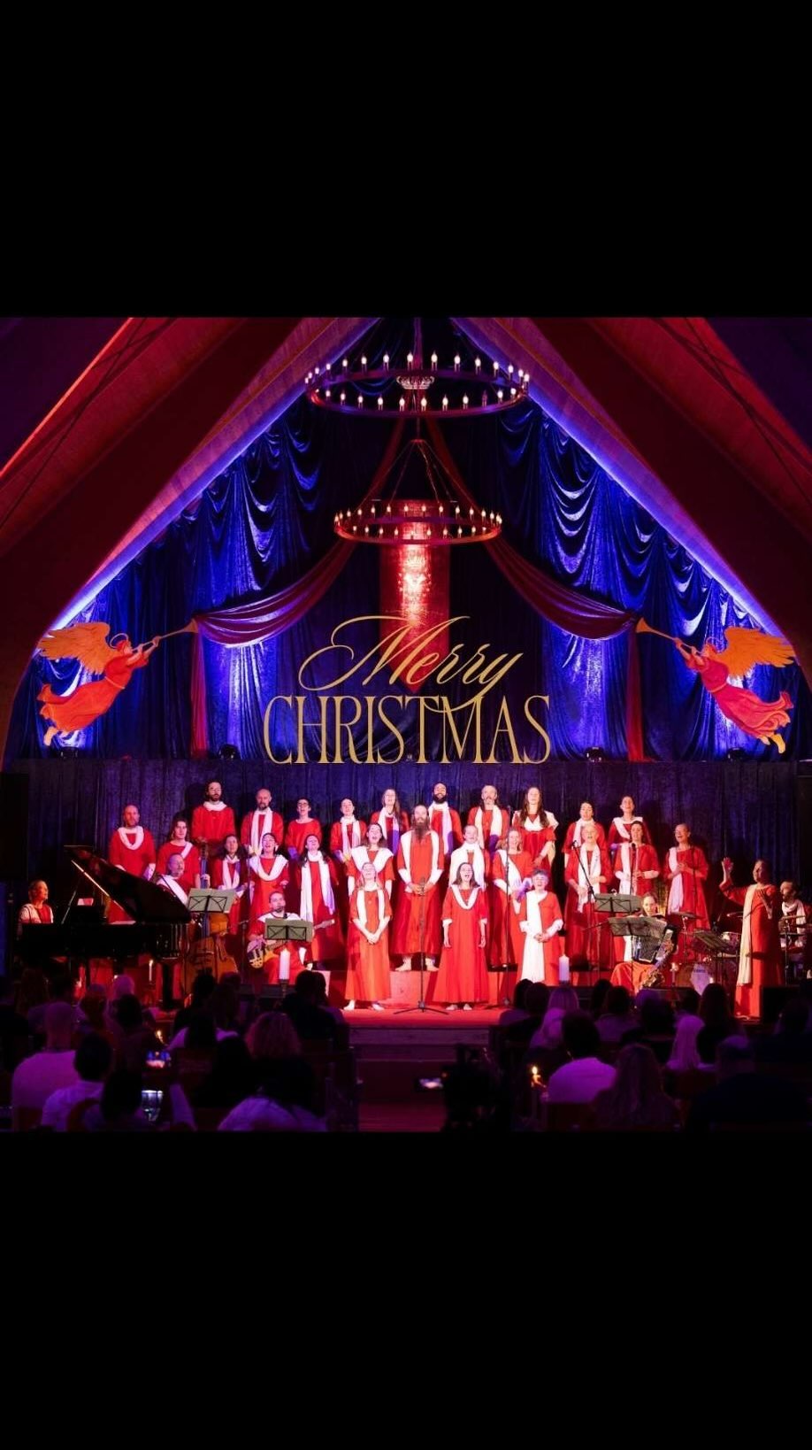 Festive greetings from the Divinya Sangha. As we celebrate Christmas, it is a time to remember the peace and love shared by Jesus Christ - the peace and love which we need so much at this point in time. In gratitude, let us celebrate the glory of the everlasting human spirit of unity – Let us honour the qualities of Christhood in all of us.
We wish you all a merry Christmas and a happy New Year!
#christmasgathering #christmaschoir #divinya