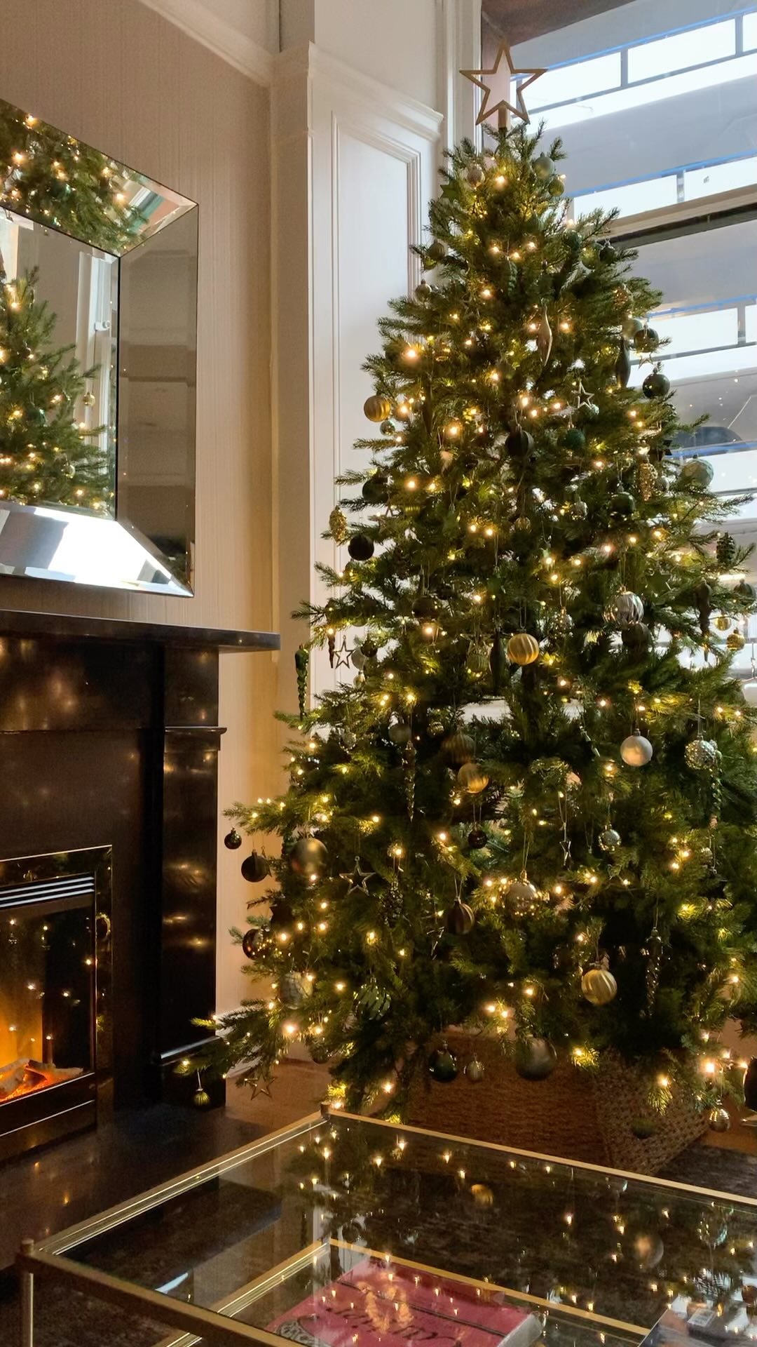 Well, that’s us closed for the Christmas and New Year holiday!
Thank you to everyone who has helped make this another amazing year for Ian Mundie & Son.
We enjoy helping you make decisions about your jewellery for your special occasions. It is a privilege we never take for granted.
Looking forward to getting our teeth into some new jewellery ideas when we return at 9am on Thursday 4th January.
So Merry Christmas and a Happy New Year to you and yours
#mundieandson #outofoffice #merrychristmas #happynewyear